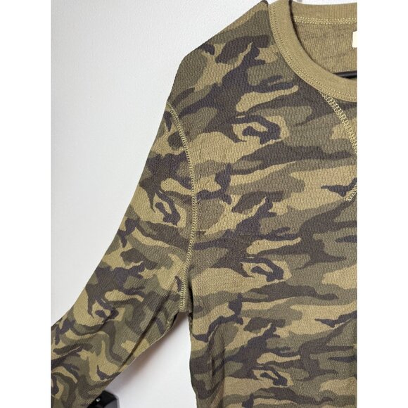Old Navy Mens Green Camouflage Thermal Top Medium Waffle Knit Crewneck - Picture 5 of 10